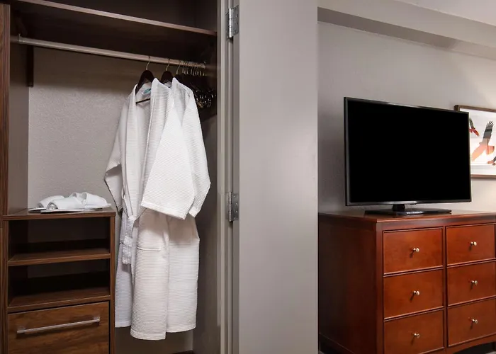 Hampton Inn & Suites El Paso-Airport