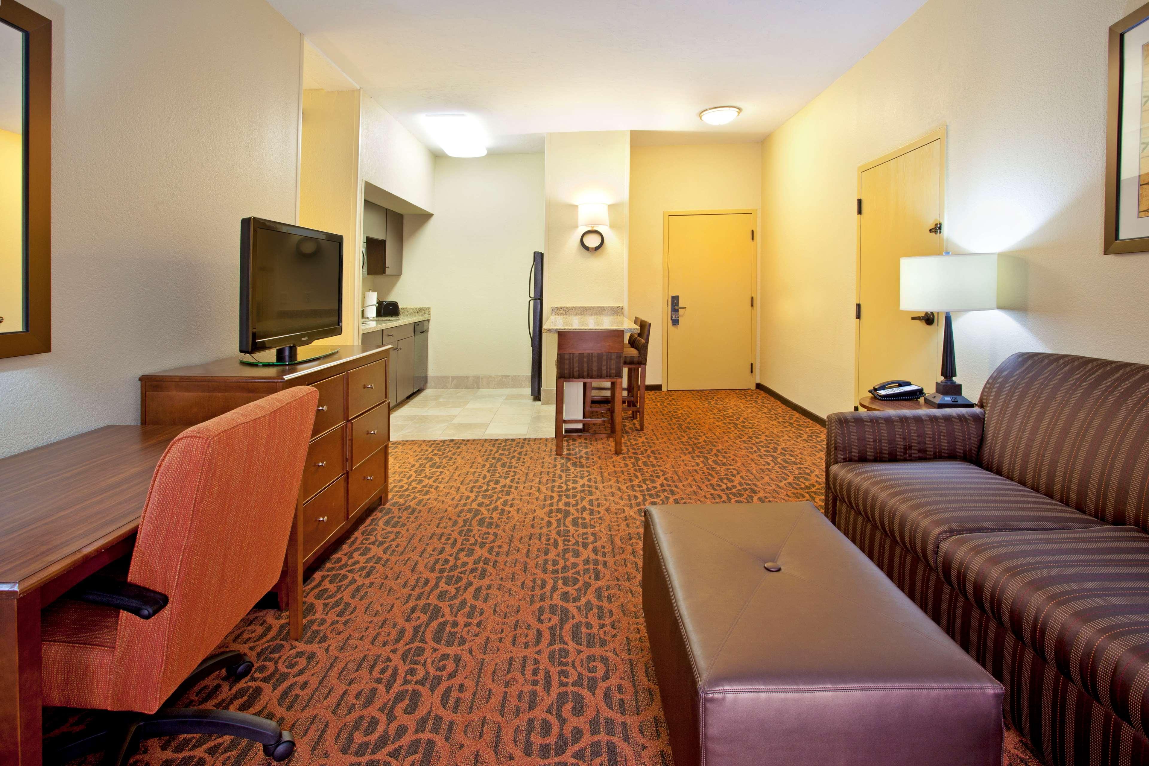 Hampton & El Paso-airport 3*