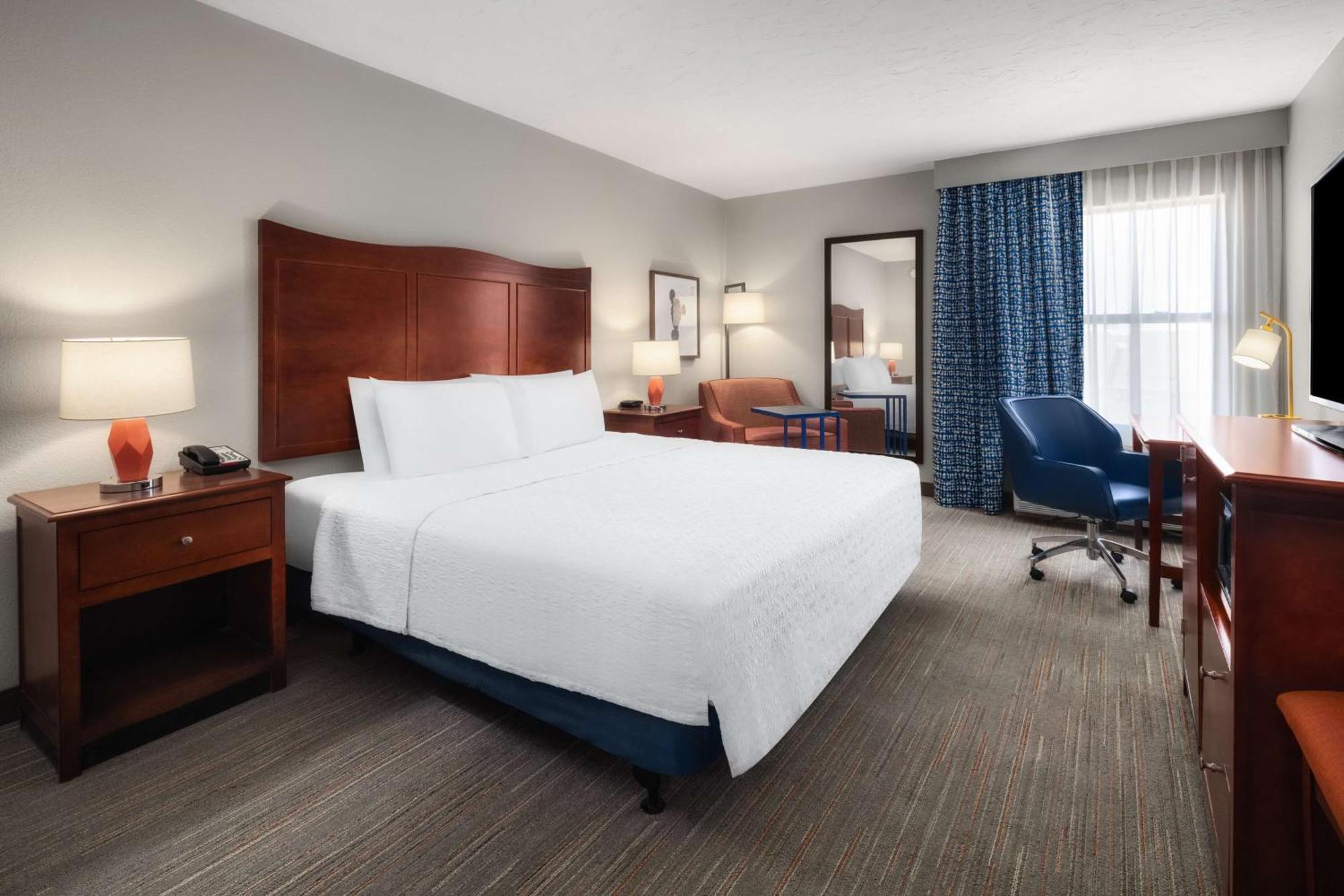 Hampton & El Paso-airport 3*